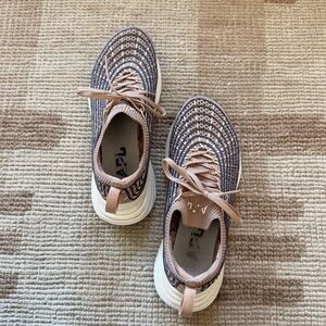 APL Women's TechLoom Zipline sneakers